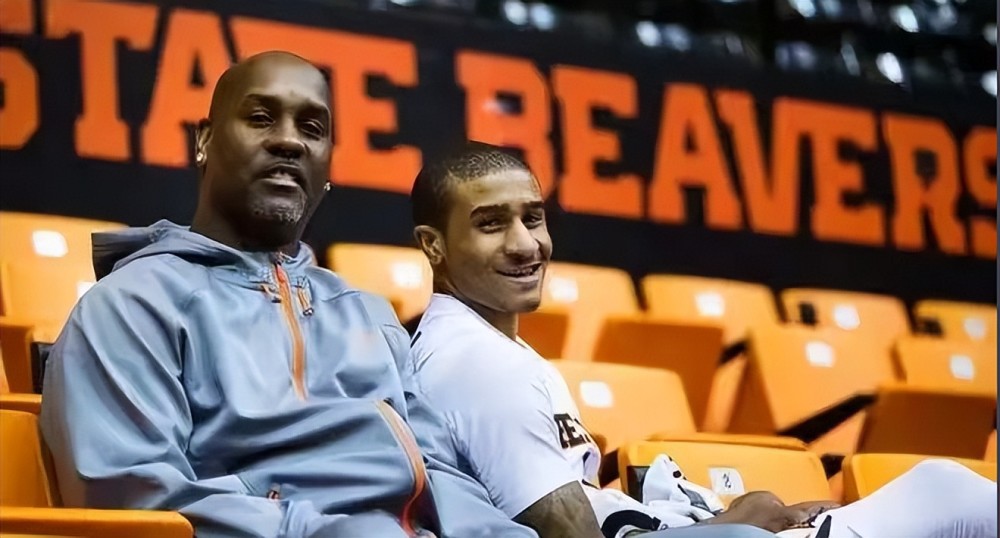 2射1传！登贝莱导让2追4好戏率巴黎晋级 若拿欧洲三冠王金球没跑.