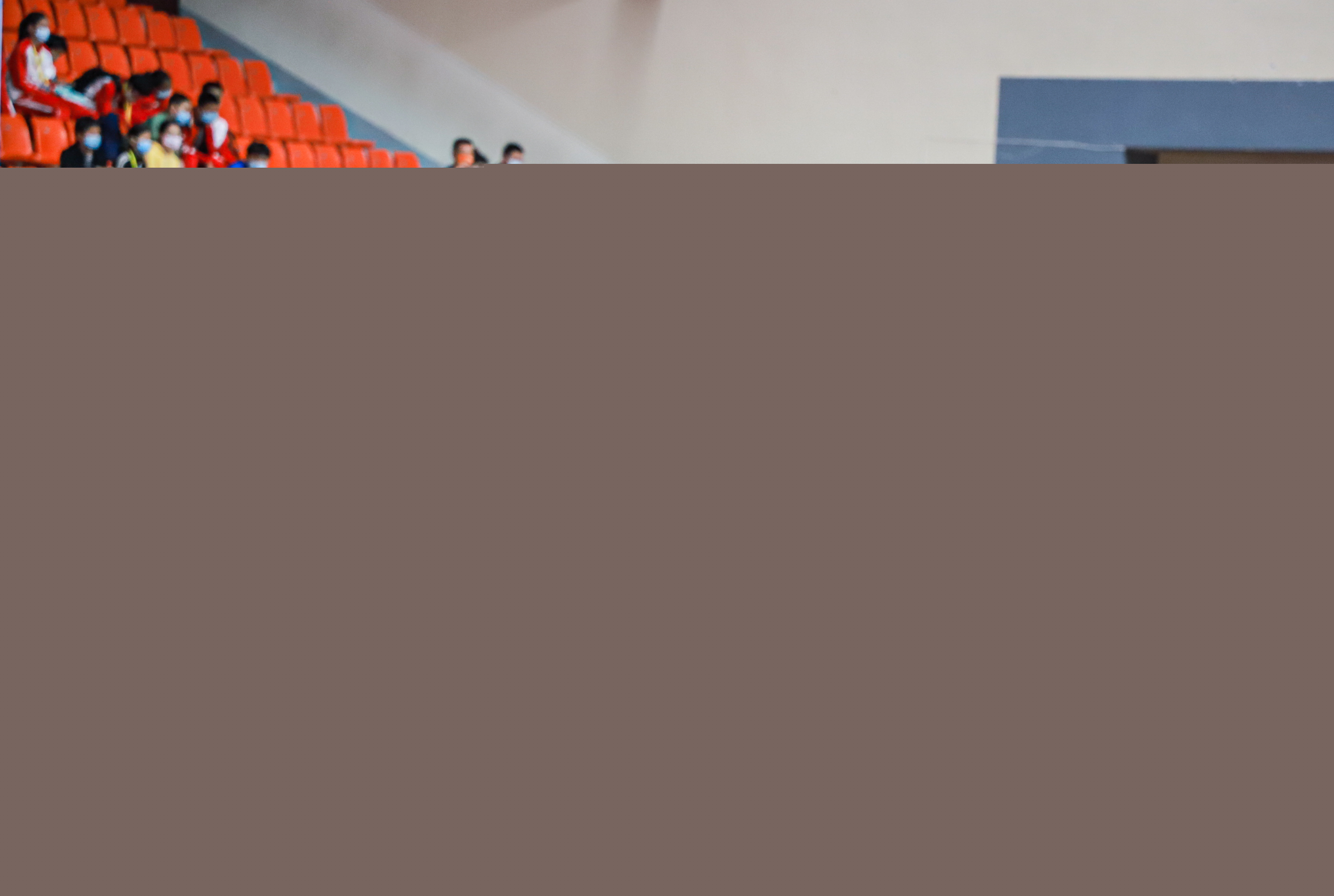 终掌握在自 终掌握在自